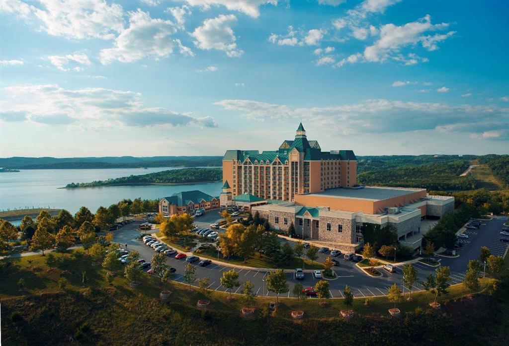 Chateau On The Lake Resort Spa And Convention Center Branson Exterior foto