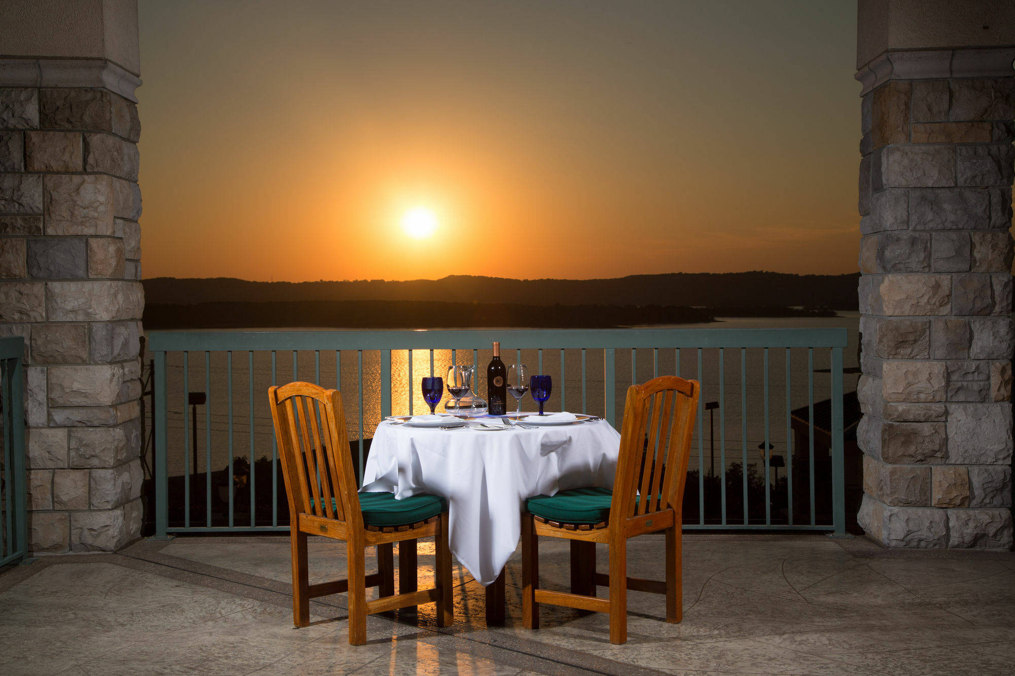 Chateau On The Lake Resort Spa And Convention Center Branson Exterior foto